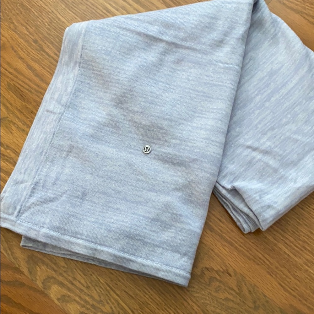 Lululemon Key to Your Heart Wrap — Light Blue